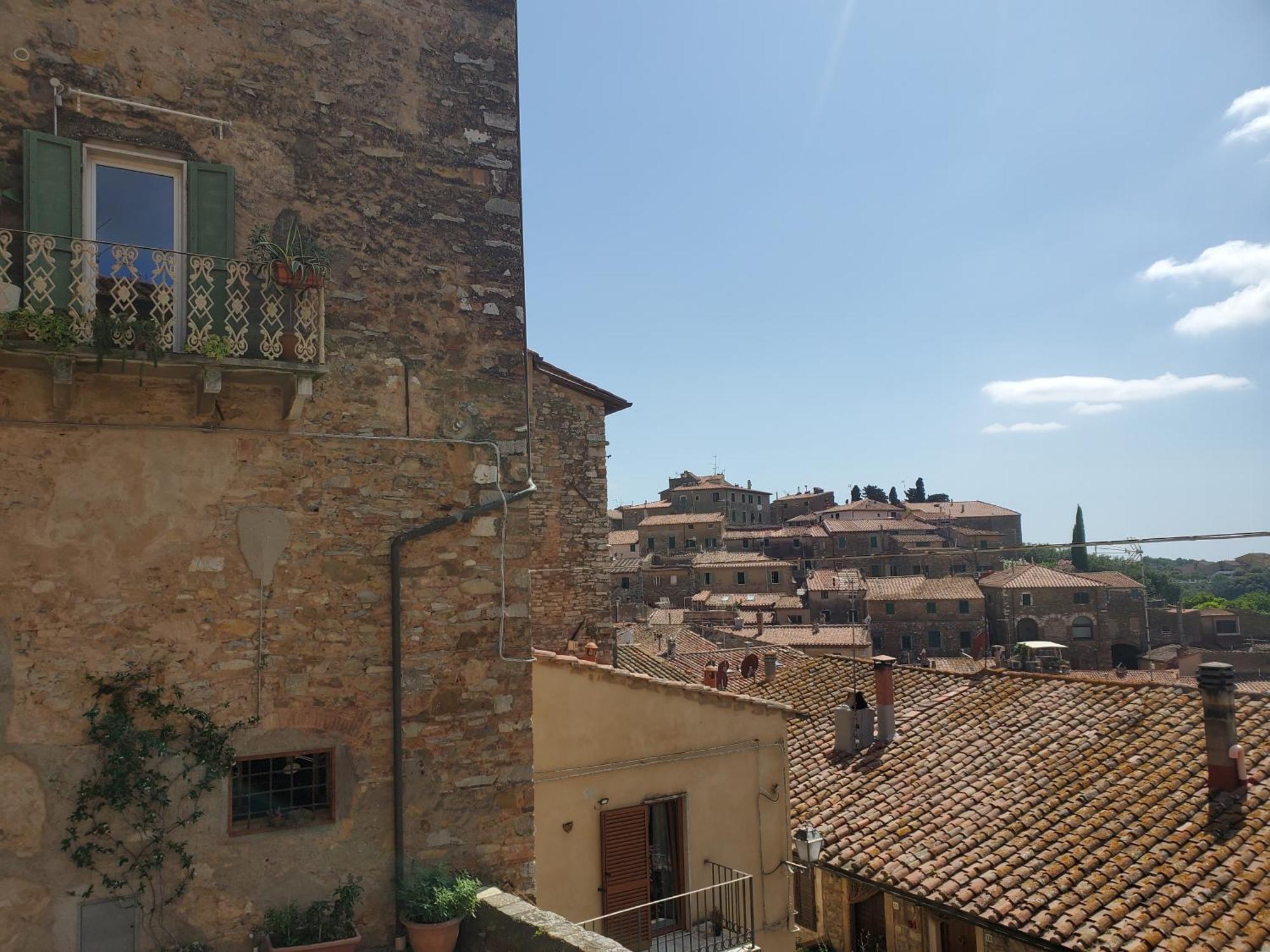 Casina Toscana, Cozy Studio In The Heart Of Campiglia Marittima With Free Wi-Fi Exterior foto
